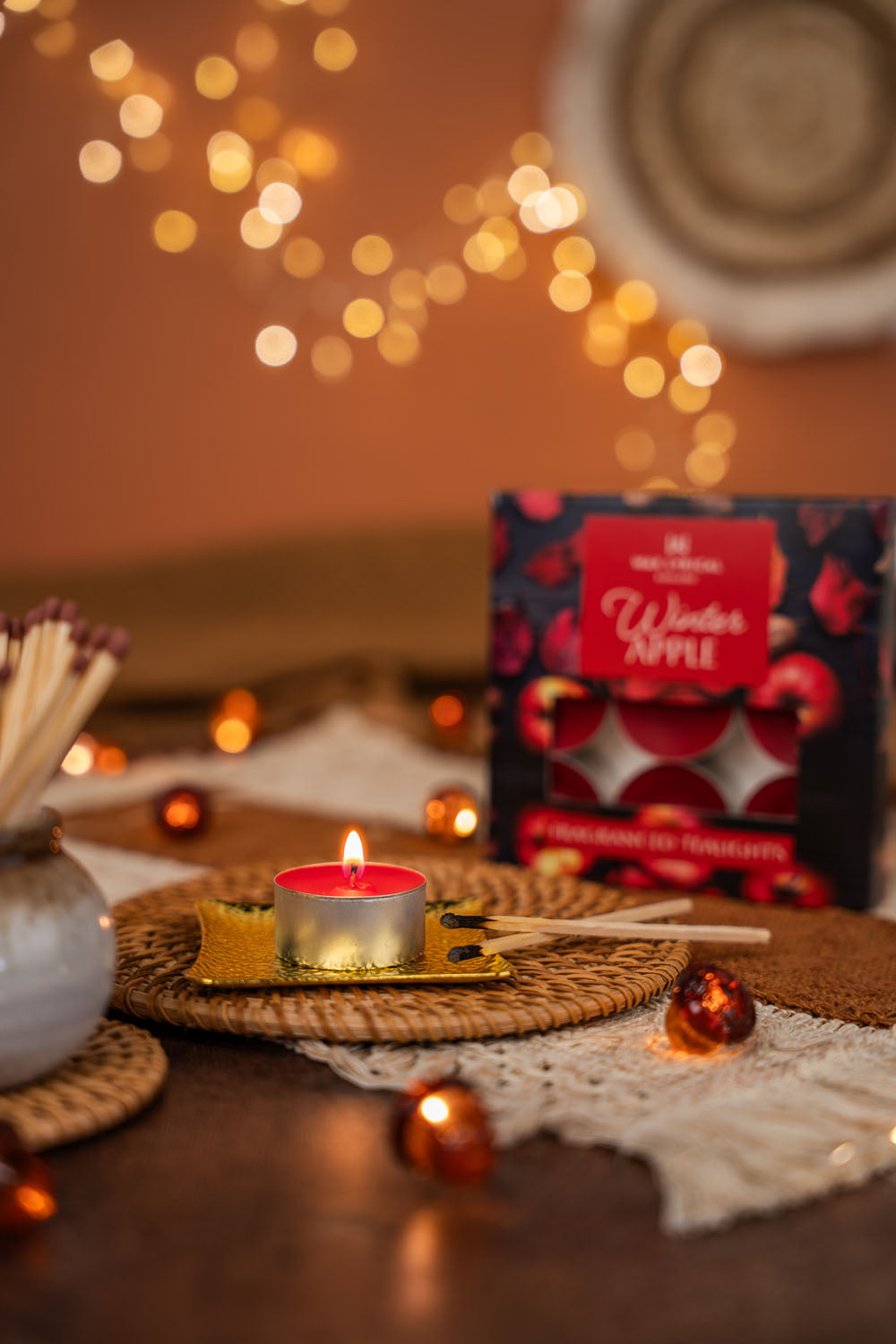 Winter Apple Tealights (9 Pack)